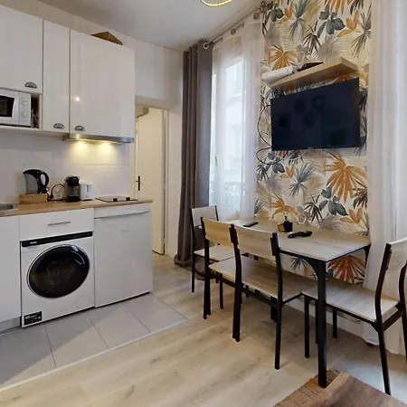 583 Folie Pigalle - Superbe A * Parigi